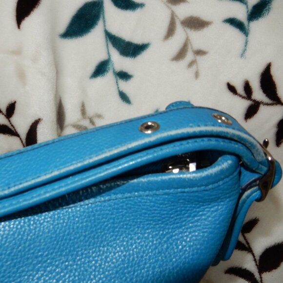 Coach shoulder bag - Picture 3 of 12